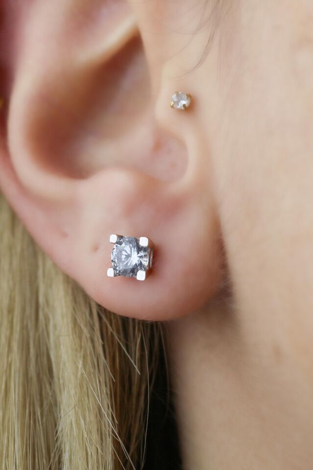 Kare Sarı Tek Çizgi Yükselti Küpe