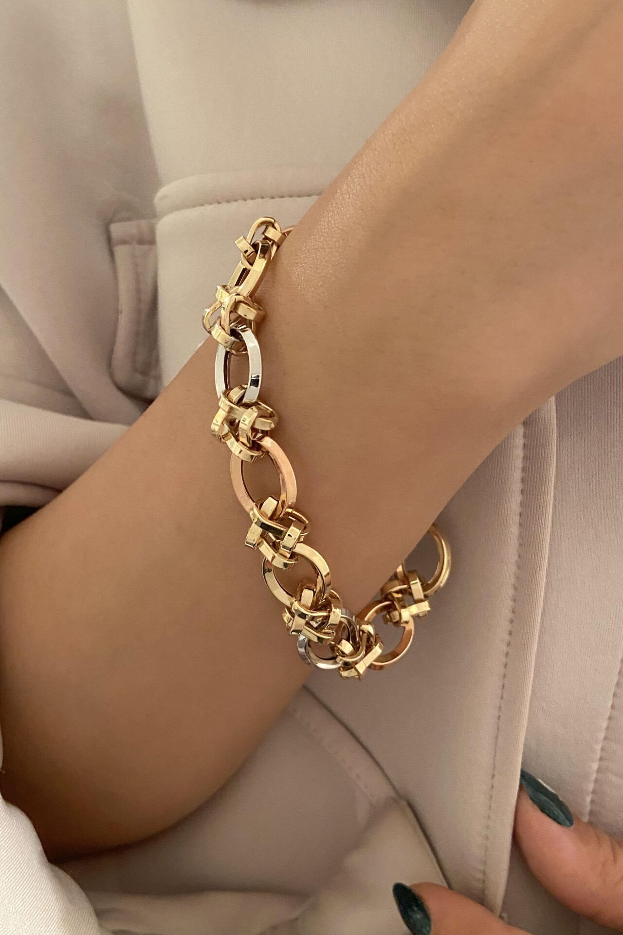 Oval Halkalı Üç Renk 14 Ayar Altın Bileklik