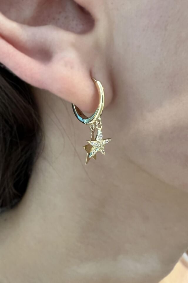 Yıldız Sallantılı Shakira Küpe 14 Ayar Altın