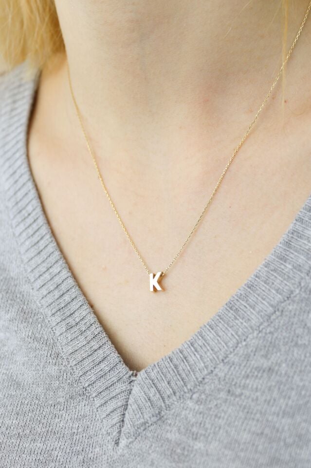 Mini Kesim '' K '' Harfi Kolye