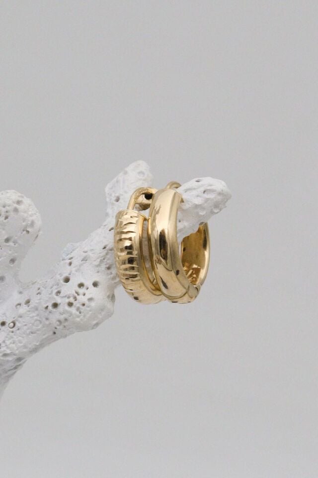 Çift Taraf Kullanımlı 14 Ayar Mini Altın Halka Küpe