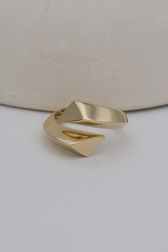 Kalın Üçgen Prizma 14 Ayar Altın Yüzük