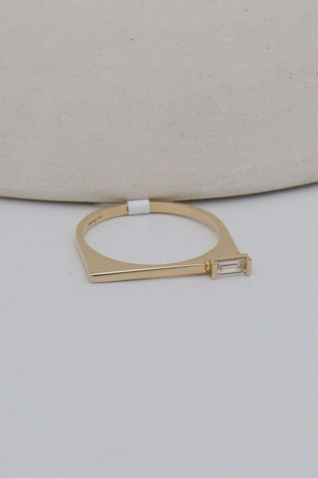 İnce Line Baget Taşlı 14 Ayar Altın Yüzük