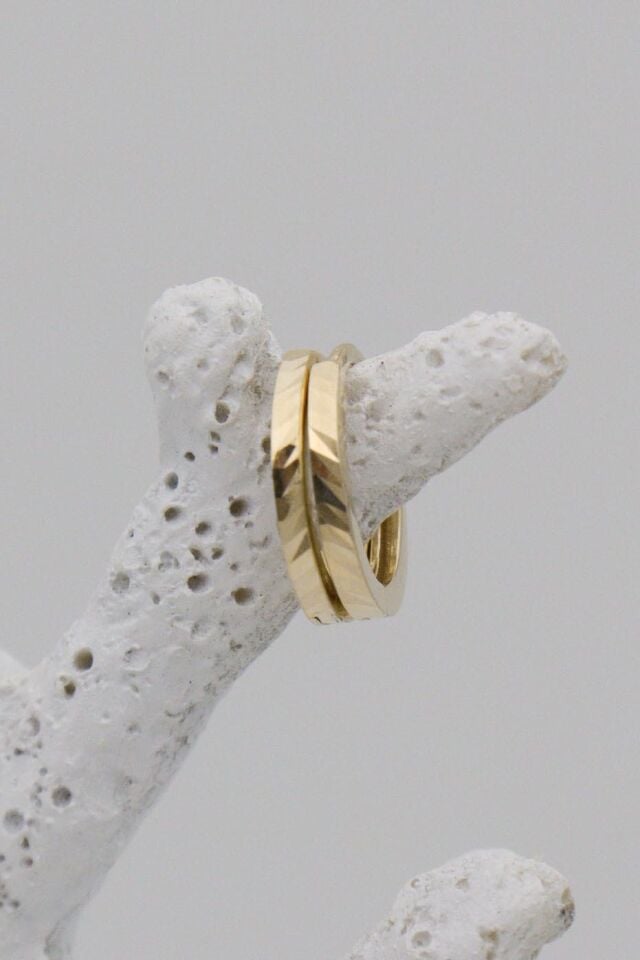 Minik Üzeri Lazerli 14 Ayar Halka Küpe