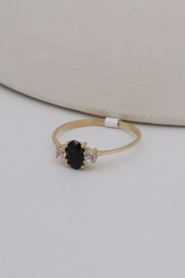 Siyah Oval Taşlı 14 Ayar Altın Minimal Yüzük