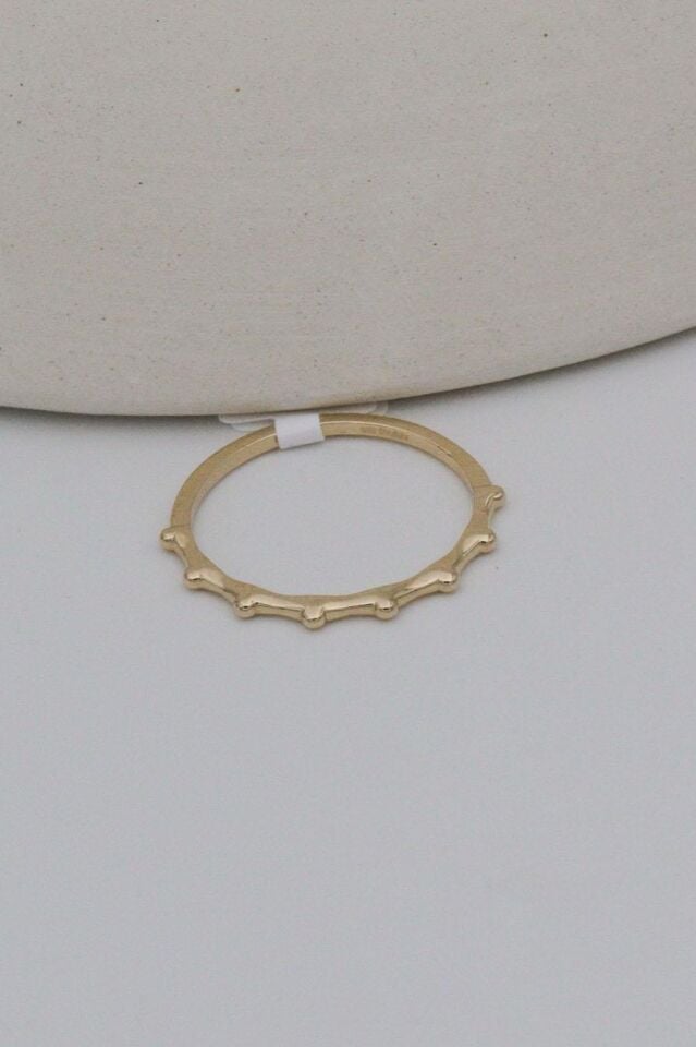 Üzeri TopTop Desenli Minimal 14 Ayar Altın Yüzük