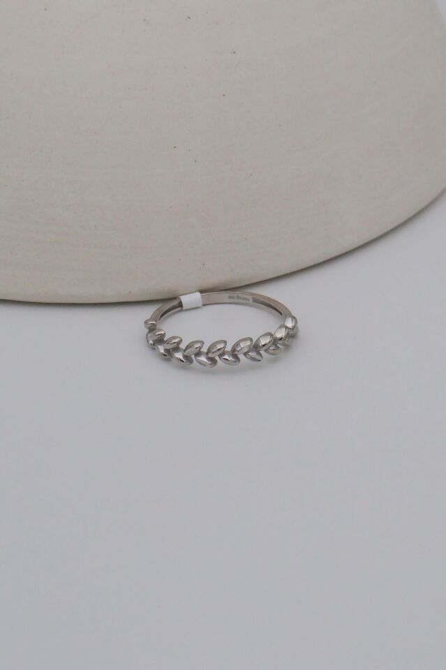 14 Ayar Beyaz Altın Zeytin Dalı Yüzük