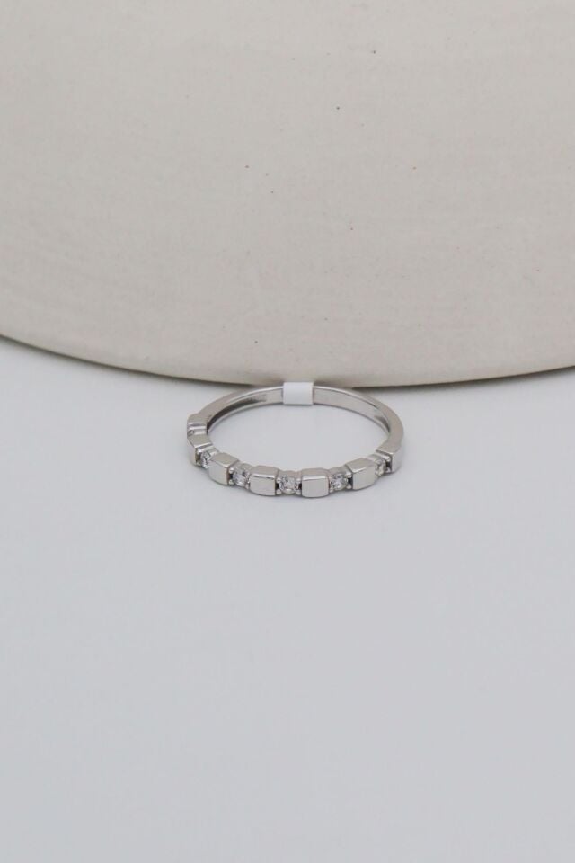 Küp&Taşlı 14 Ayar Beyaz Altın Yüzük