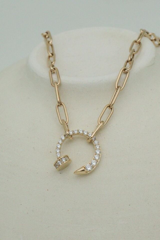 14 Ayar Altın Ataç Zincirli Taşlı Çivi Kolye