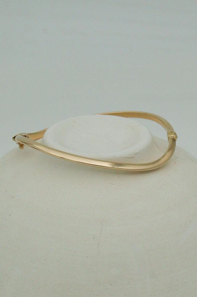 14 Ayar Altın Asimetrik Dalgalı Kelepçe