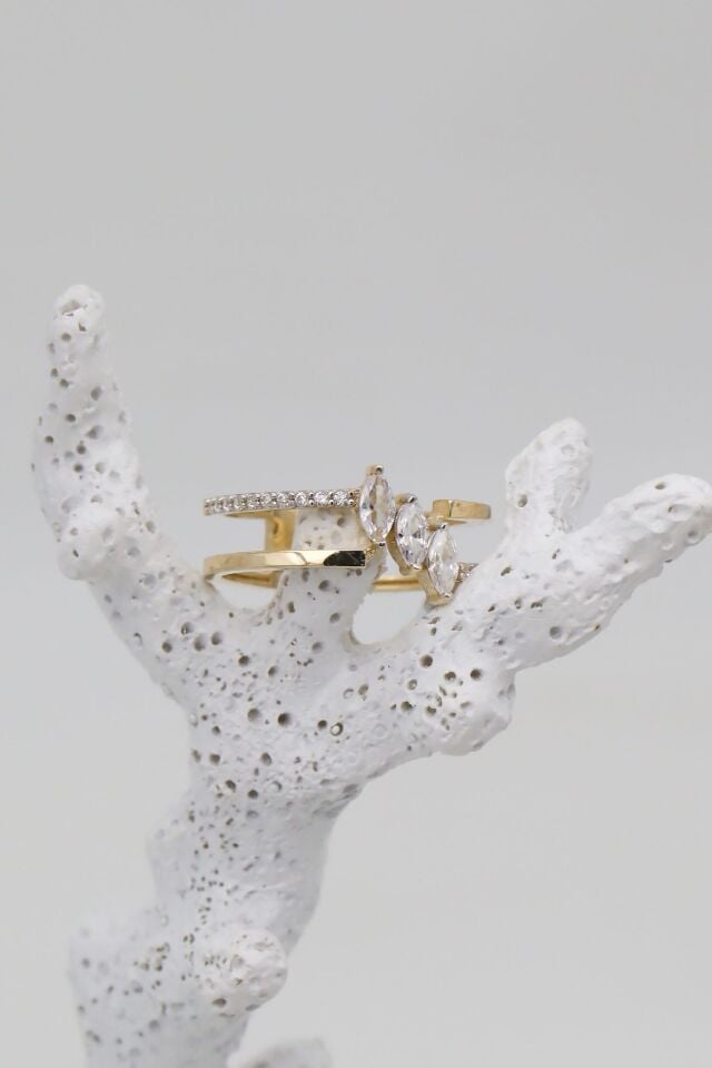 Markiz Kesim 3 Taşlı Çift Sıra 14 Ayar Altın Yüzük